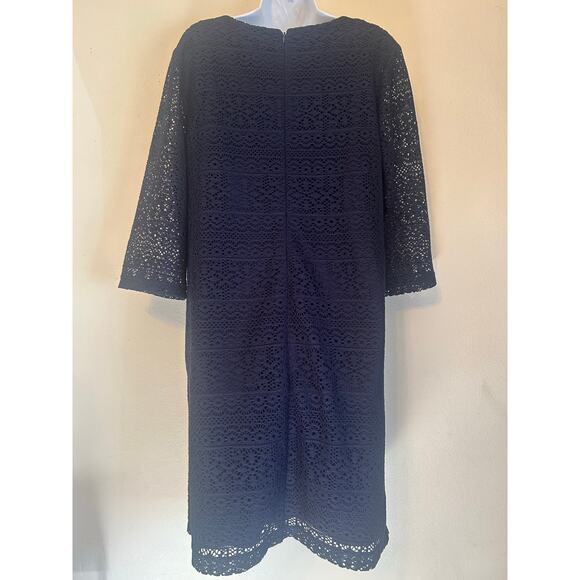 Chicos Dress Navy Blue Lace Overlay Sheath 3/4 Sleeve Notch V Neck Size 2 - Picture 2 of 13